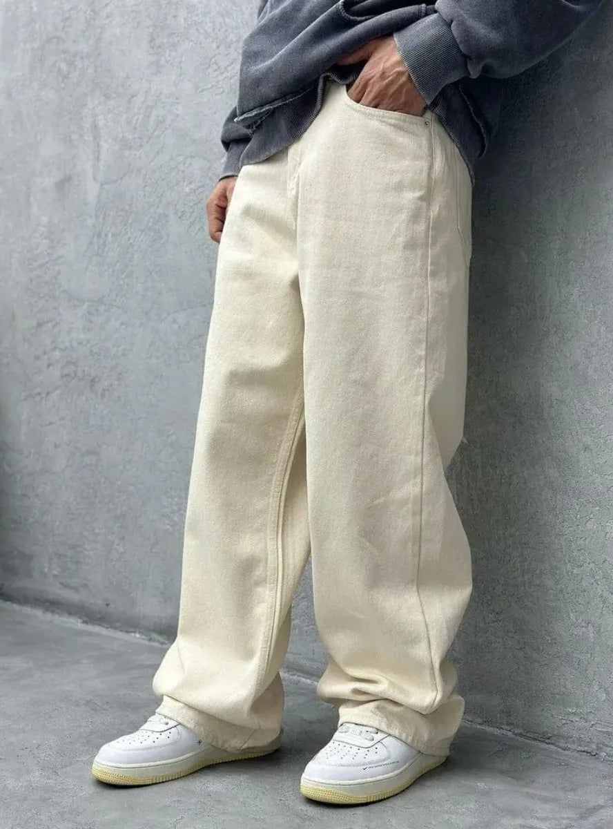 Beige_loose_fit_baggy