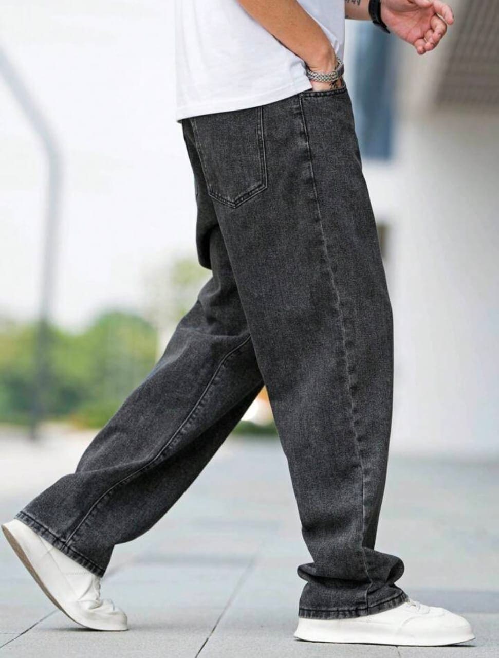 Black Loose Fit Jeans