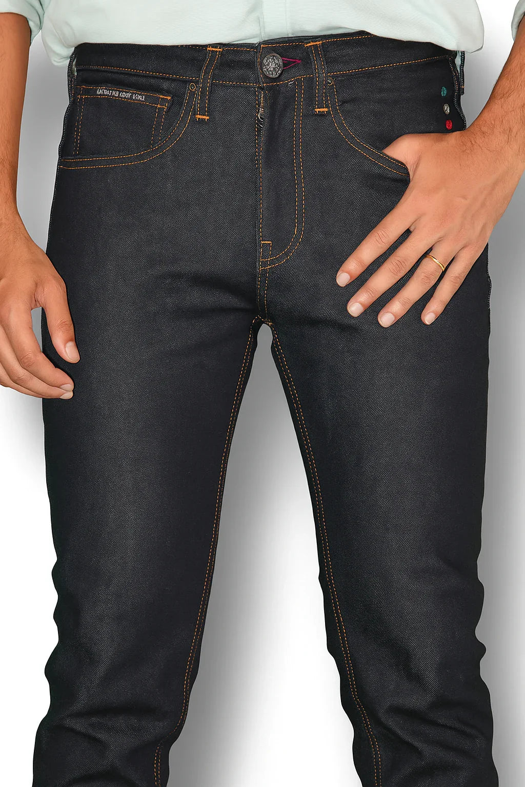 Slim Tapered Dark