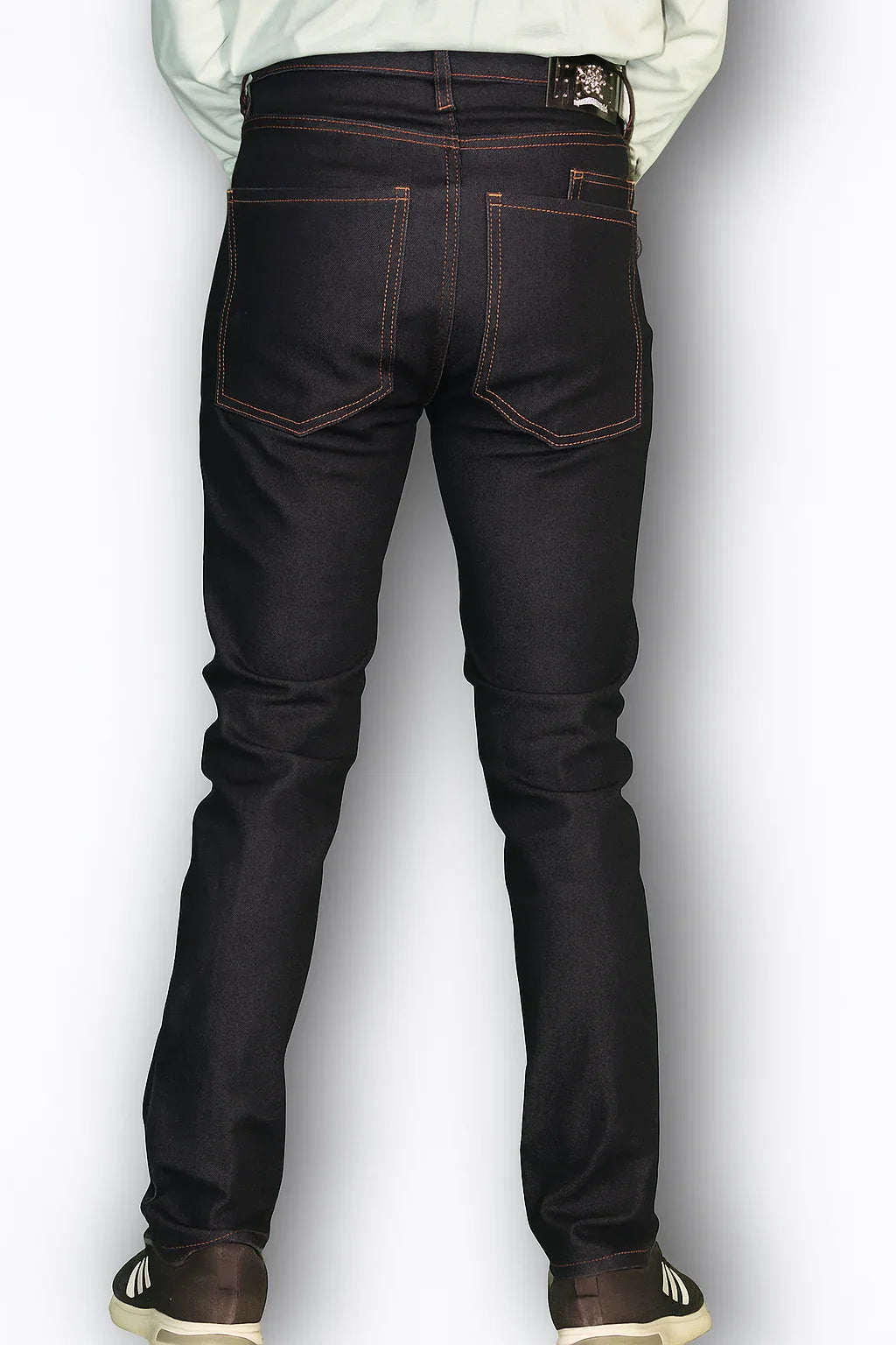Slim Tapered Dark