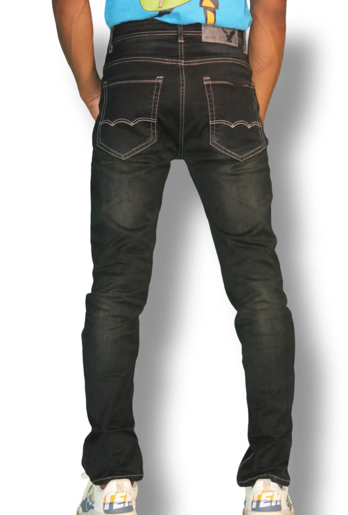 Whisker Regular Jeans