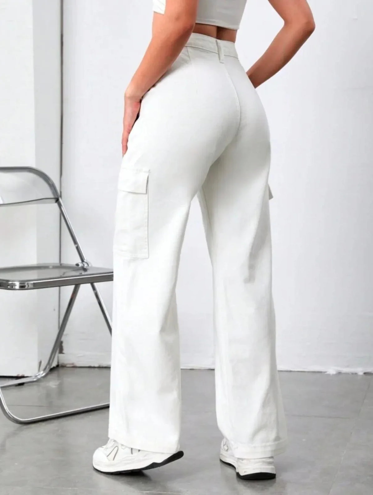 White 6 Pockets Cargo