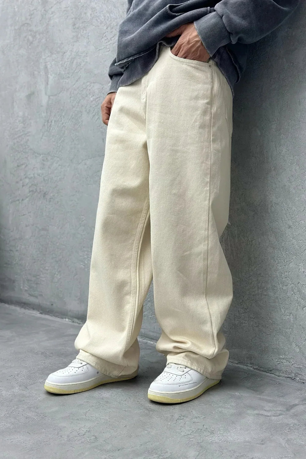 BEIGE LOOSE FIT BAGGY JEANS