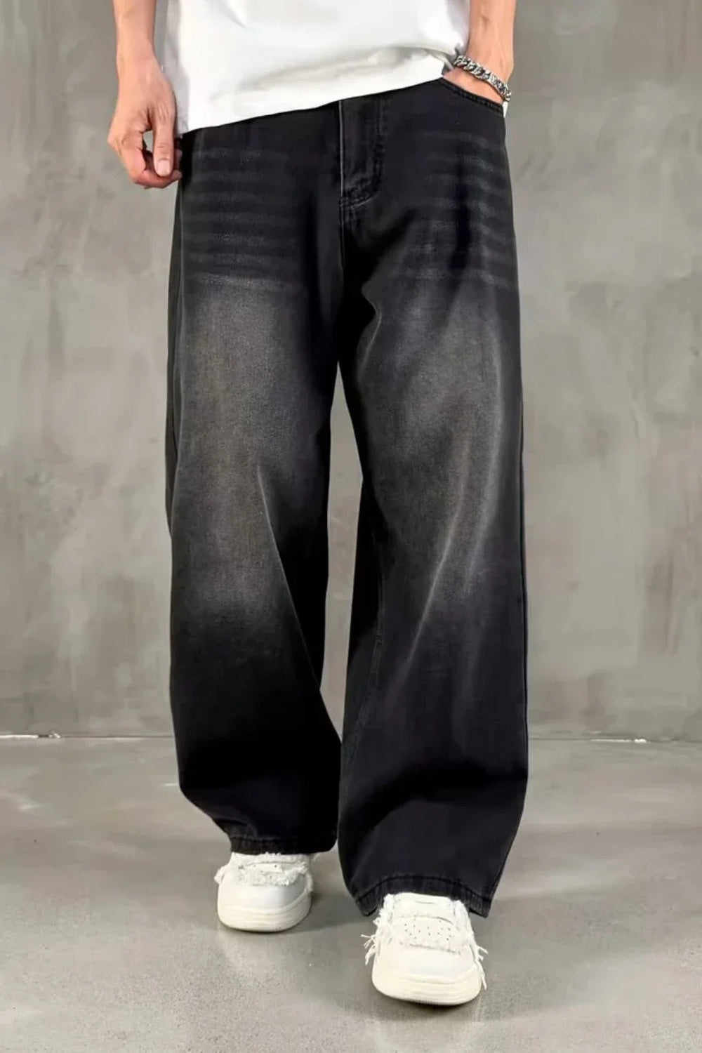 BLACK WASHED BAGGY FIT