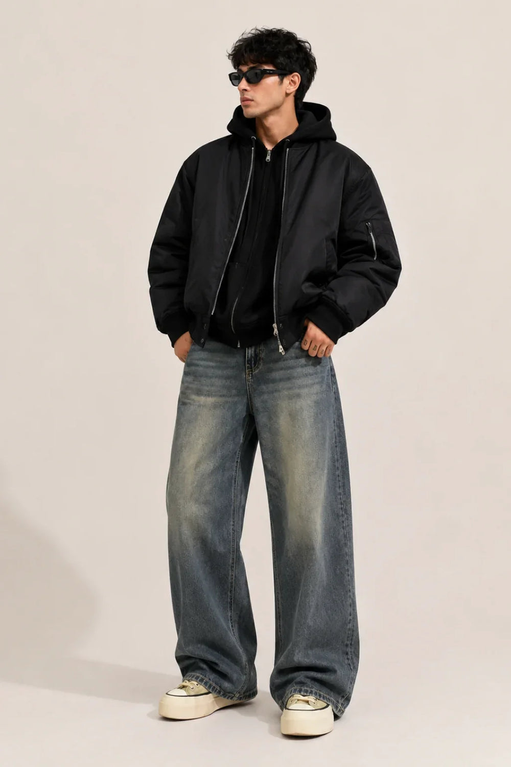 Men's Medium Blue Wash Loose Fit Baggy Jeans full view by waysho