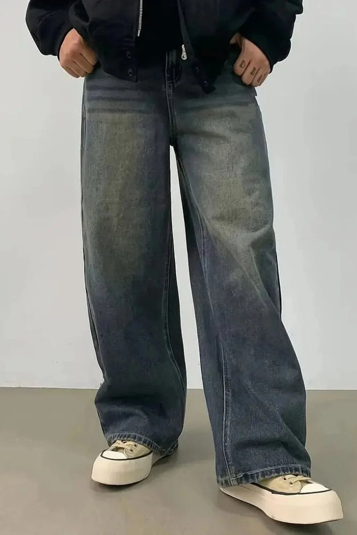 MEDIUM WASH LOOSE FIT