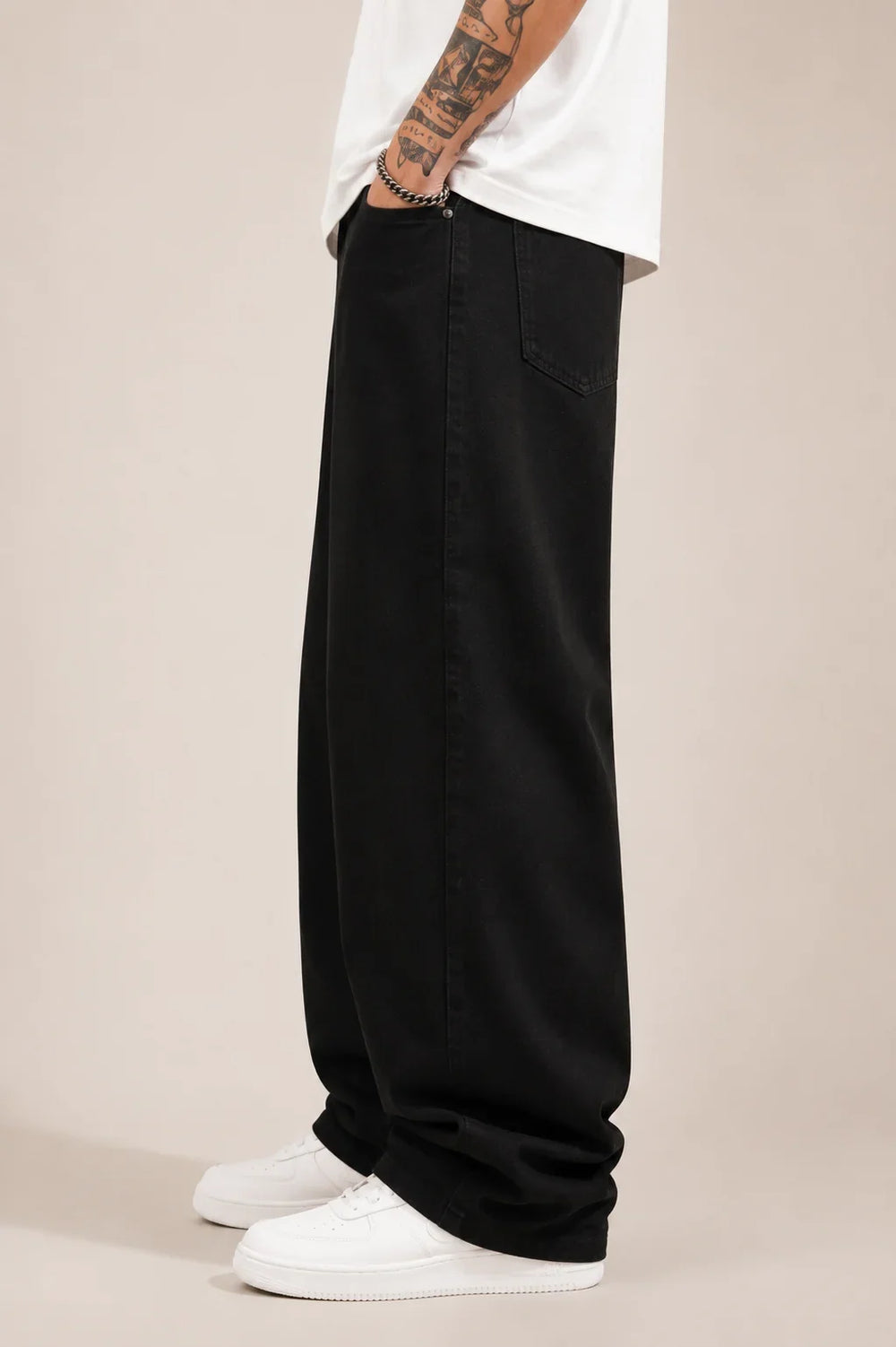 SOLID BLACK BAGGY FIT