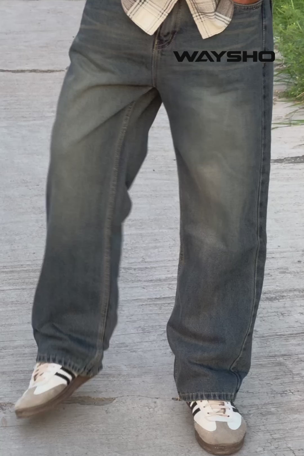 MEDIUM WASH LOOSE FIT VIDEO BY WAYSHO