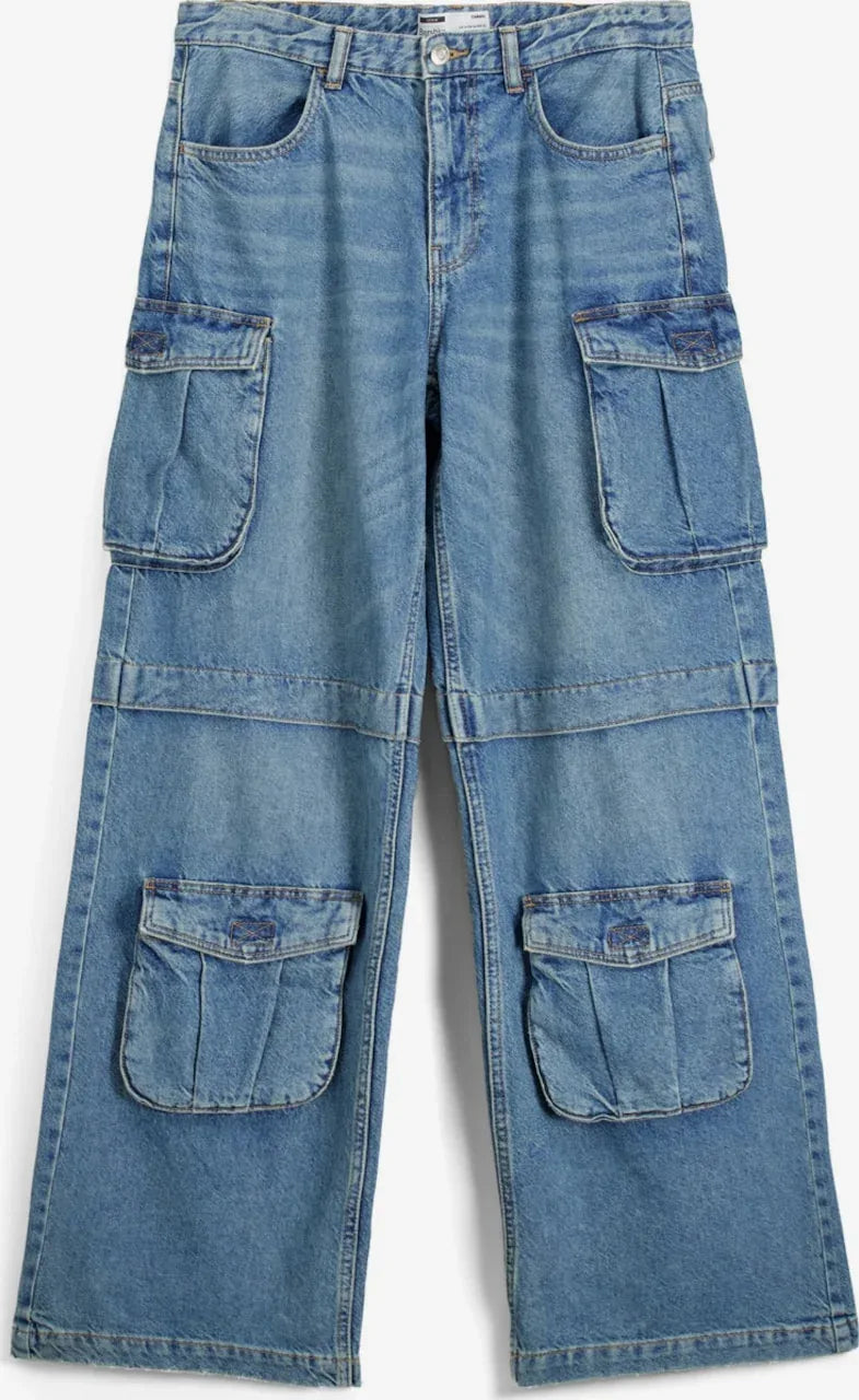 Multiple Pockets Cargo